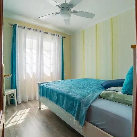 Apartment Los Reyes Carpe Diem - #77981